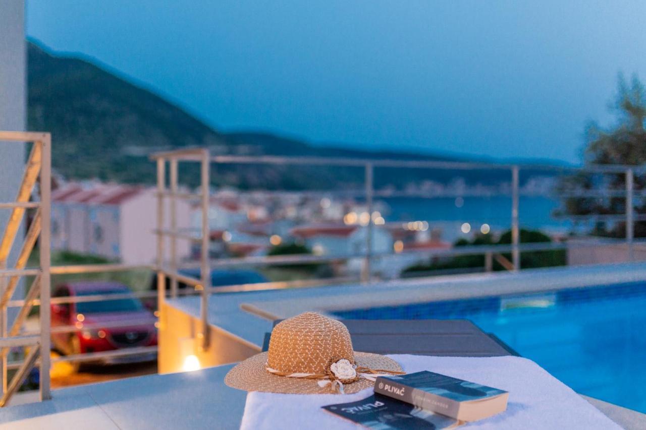Seaside Elegance Suites コミジャ エクステリア 写真